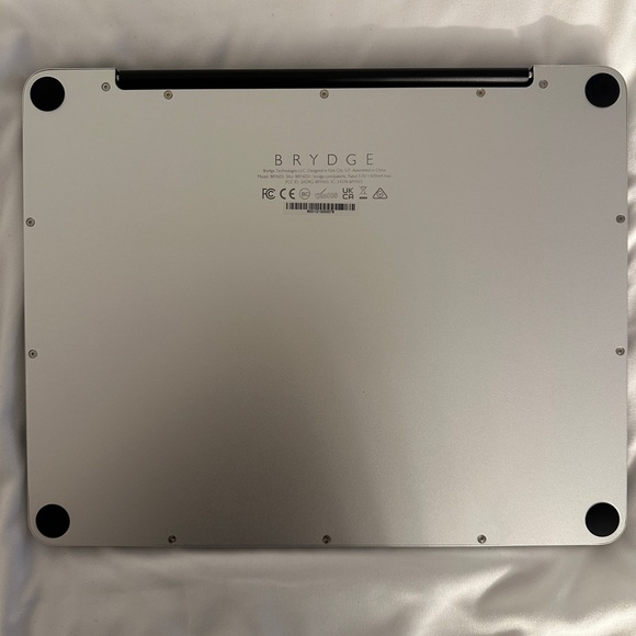 Wireless keyboard case with trackpad - Picture 5 of 7